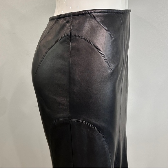 Izzy Camilleri Flared Tulip Profile Leather Midi Skirt - Picture 8 of 15